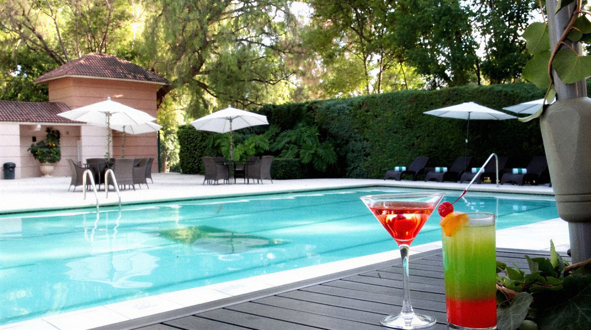 RDB-PoolBar-001